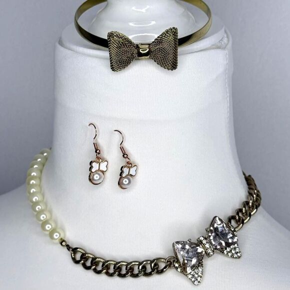 Bows chains and pearl theme jewelry - Picture 1 of 8